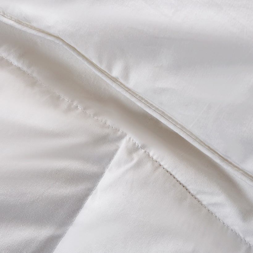 Serta Light Warmth 233-Thread Count Goose Feather and Down Comforter#select-size_king