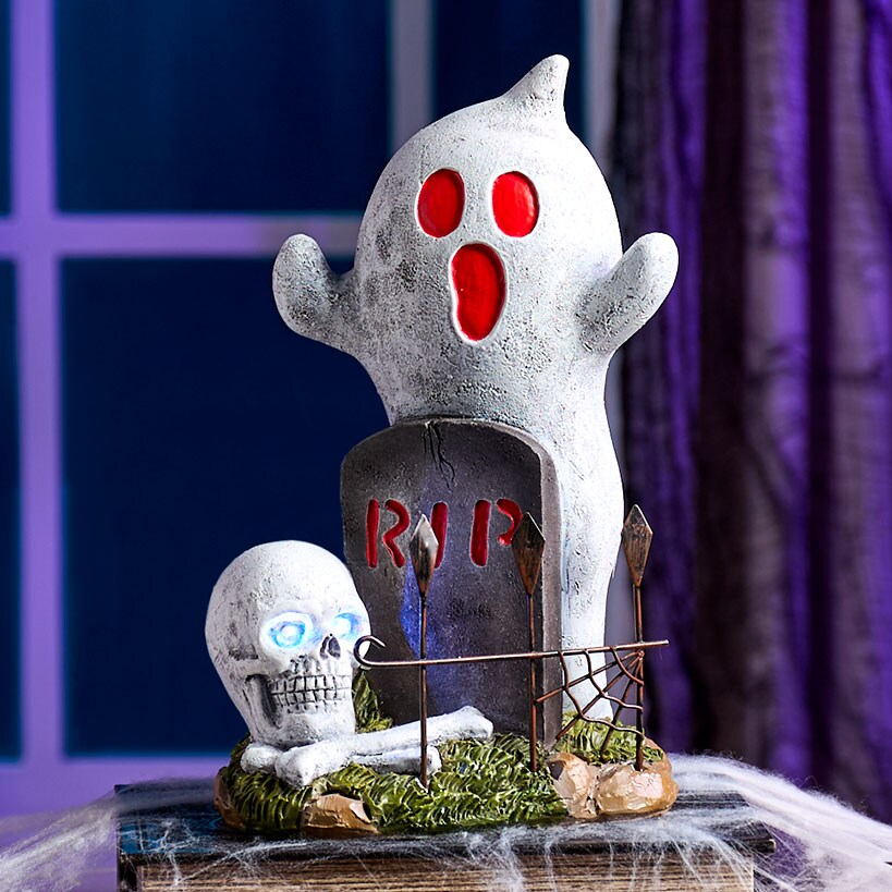 Solar Ghost and Skull Statue