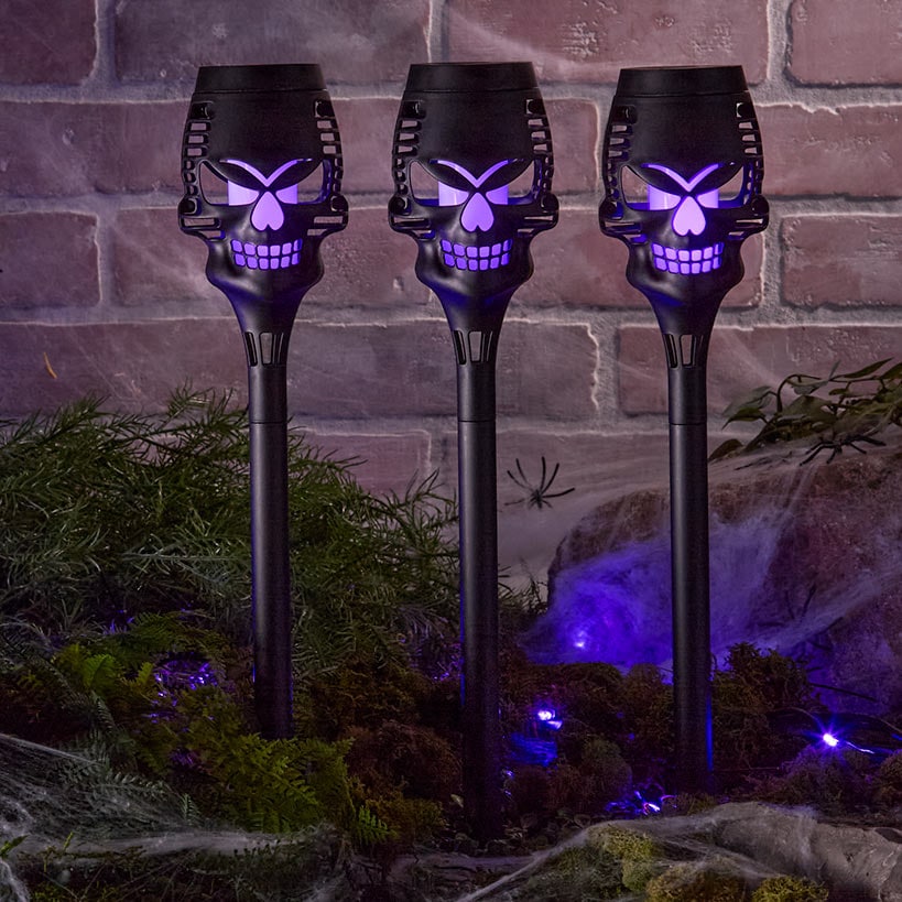 Halloween Skull Stake Solar In Orange Or Purple