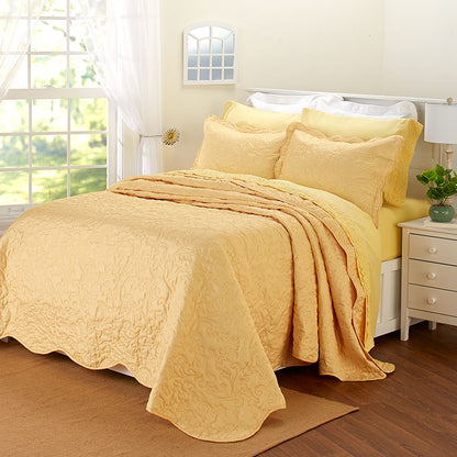 Quilted Damask Bedspread Sets