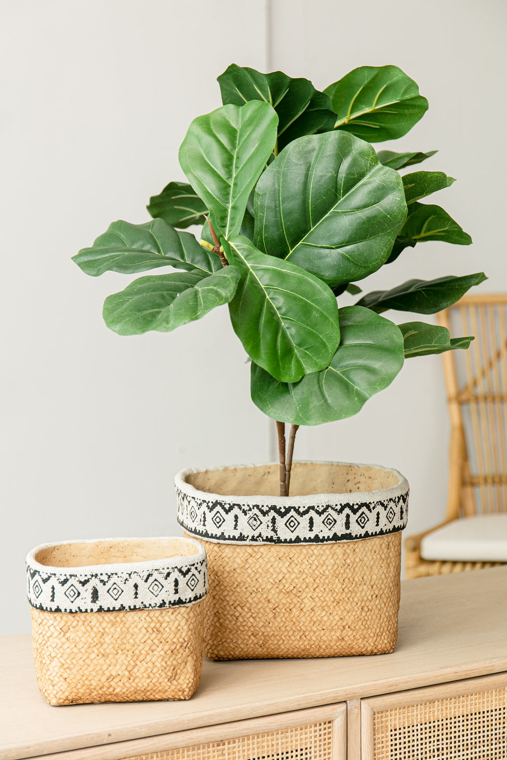 Set of 2 Rectangular Basket Planters with Geometric Trim, L:10.5x8.5x8" S:7.5x5.5x6.5" - image 10