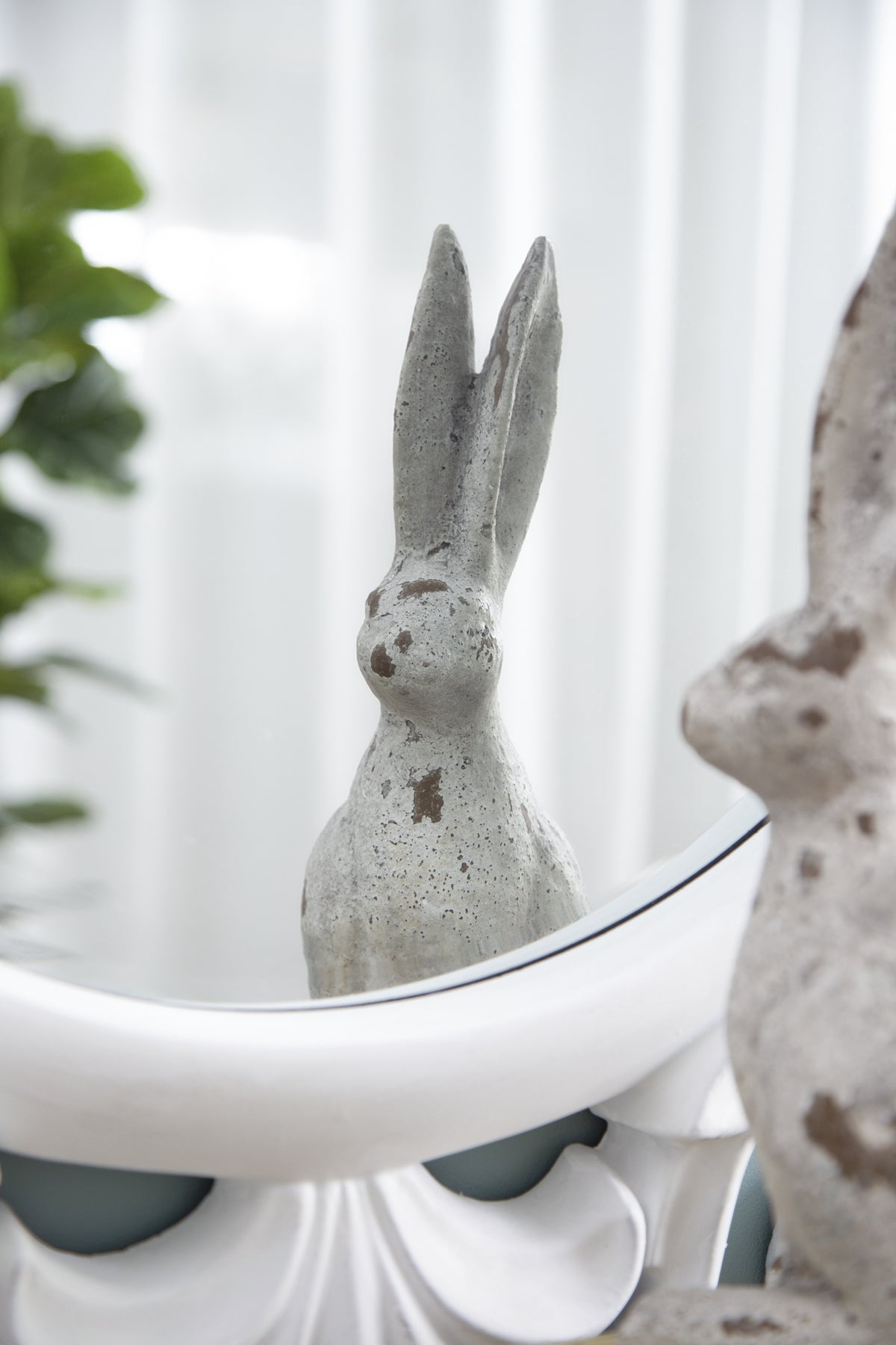 5.3x4.5x12.8" Weathered Cement Cream Rabbit Statue - image 9